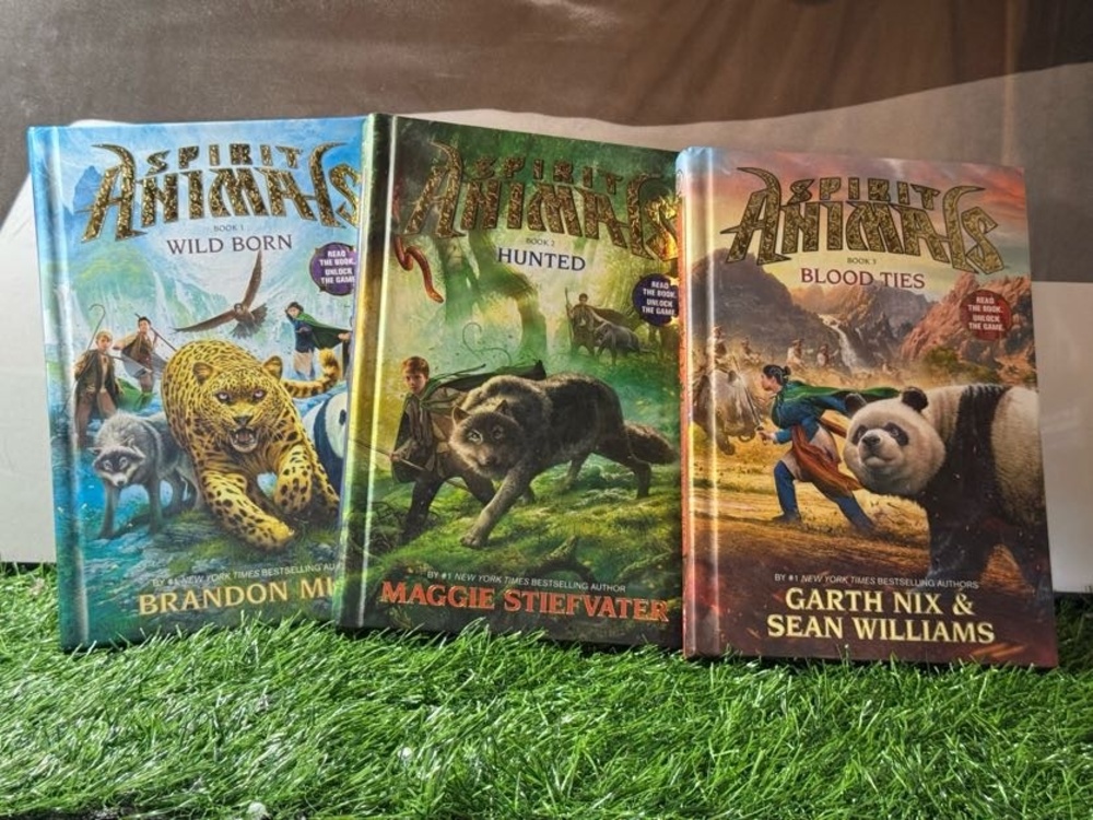 Spirit Animals Wild Born Hunted Blood Ties Set Scholastic Mull HC Color Fantasy